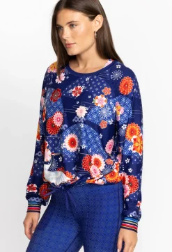 Bee Active Ruched Raglan Sleeve Pullover