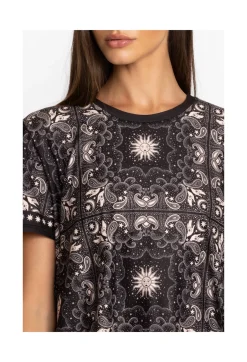 Bee Active Short Sleeve Step Hem Tee