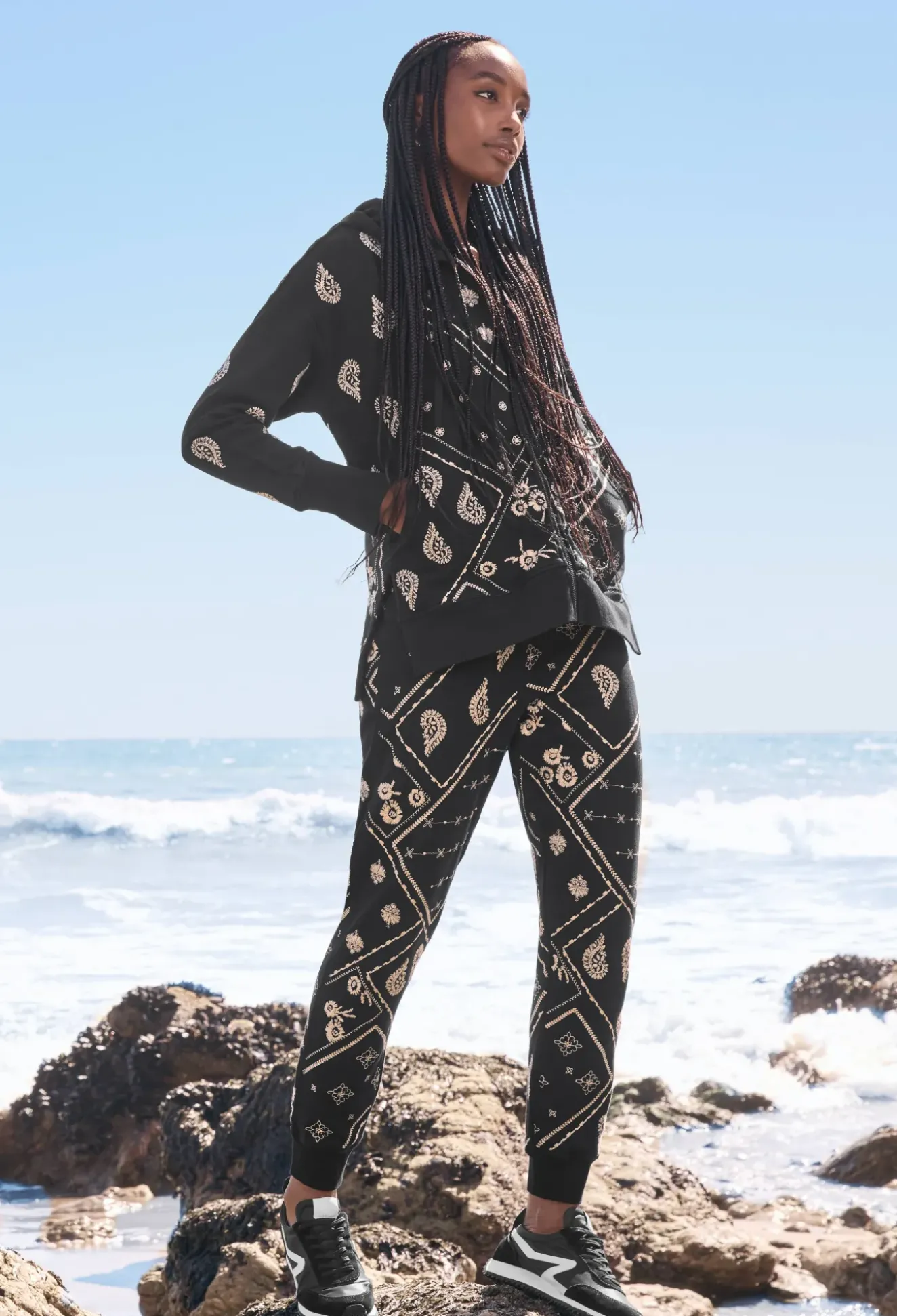 Devi Raw Seam Jogger
