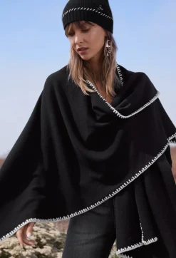 Gwen Whipstitch Wrap