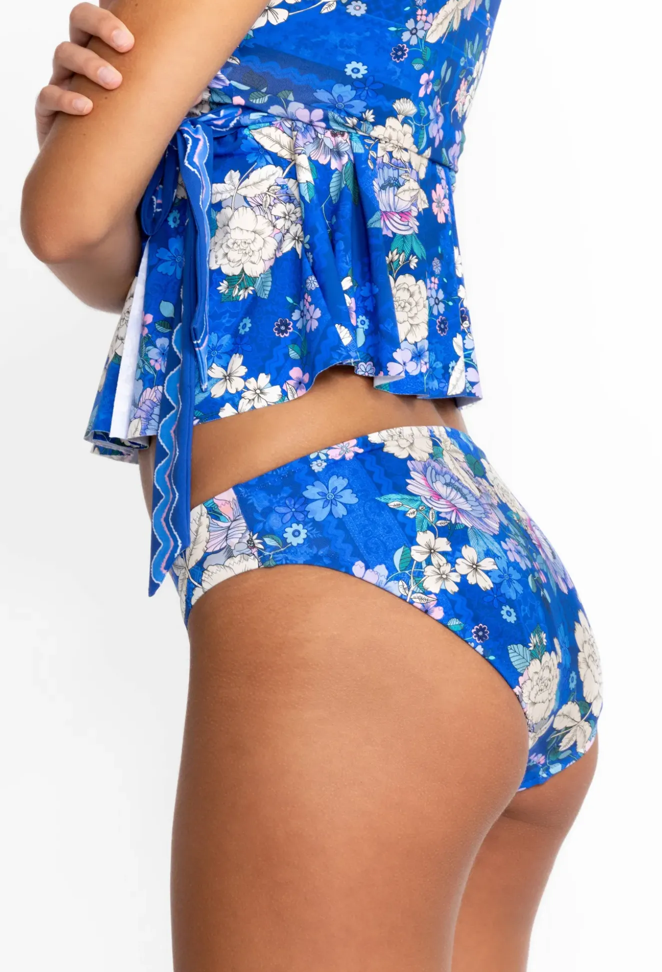 Hipster Bottom