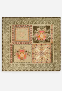 Laurel Canyon Cozy Blanket