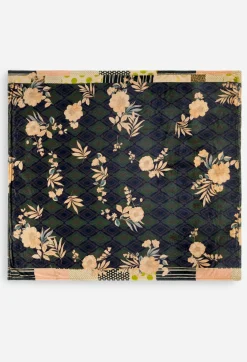 Laurel Canyon Cozy Blanket