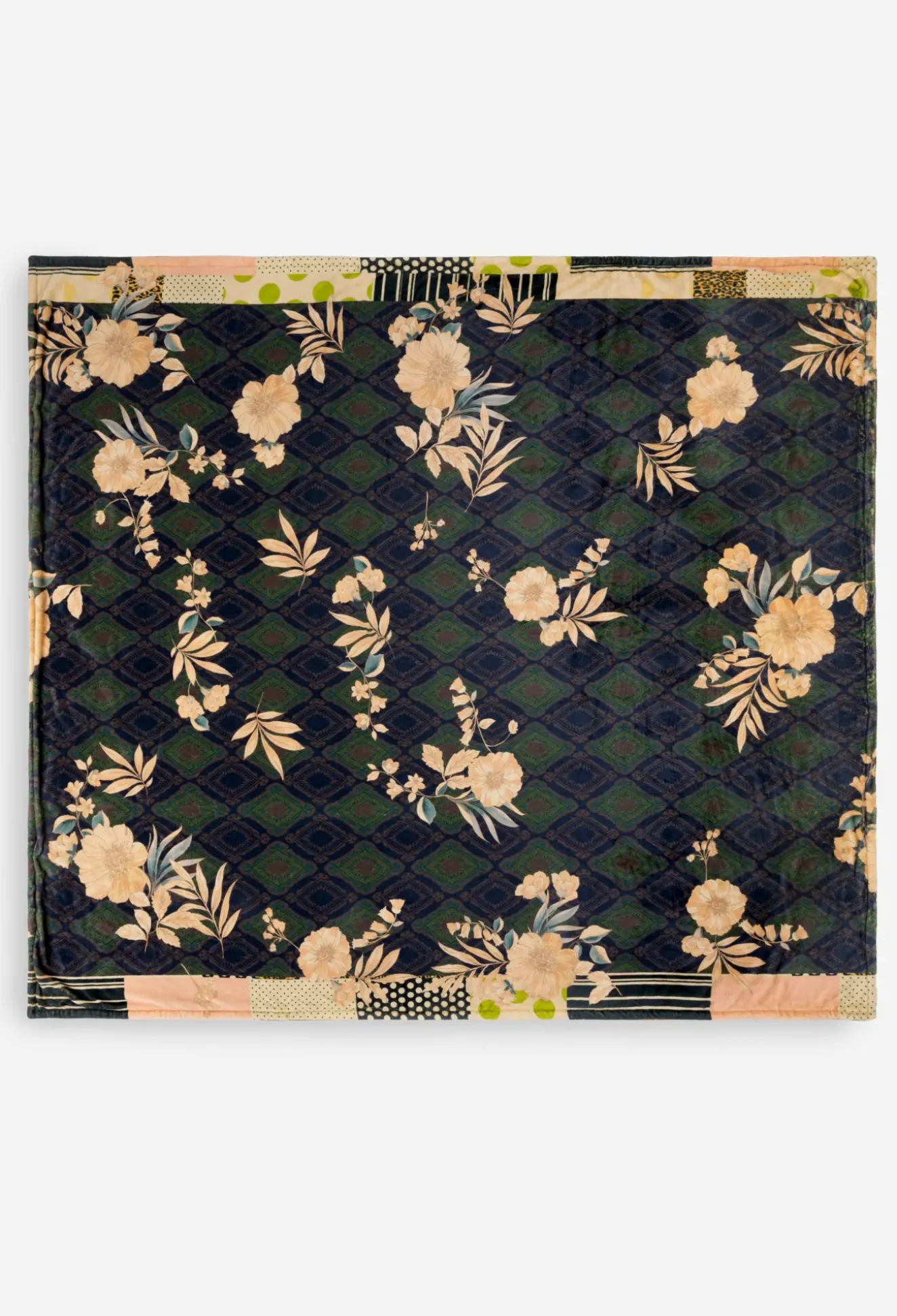 Laurel Canyon Cozy Blanket