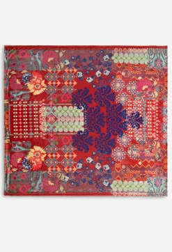 Laurel Canyon Cozy Blanket