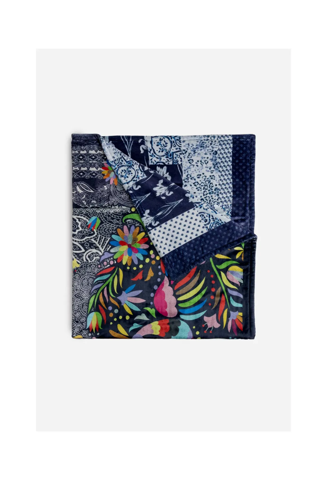 Laurel Canyon Cozy Blanket