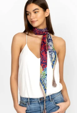 Olivia Scarf
