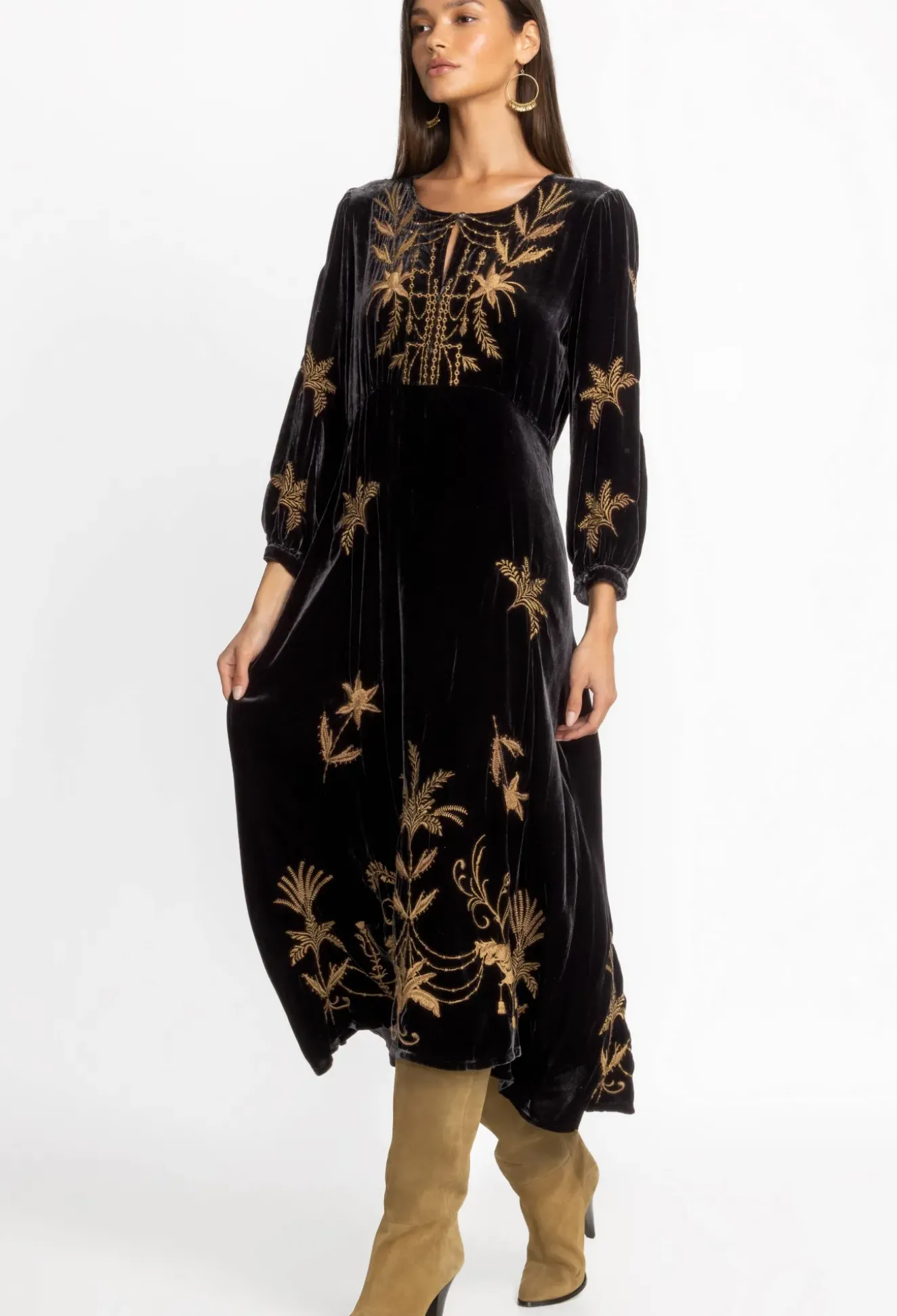 Palmira Velvet Effortless Midi Dress