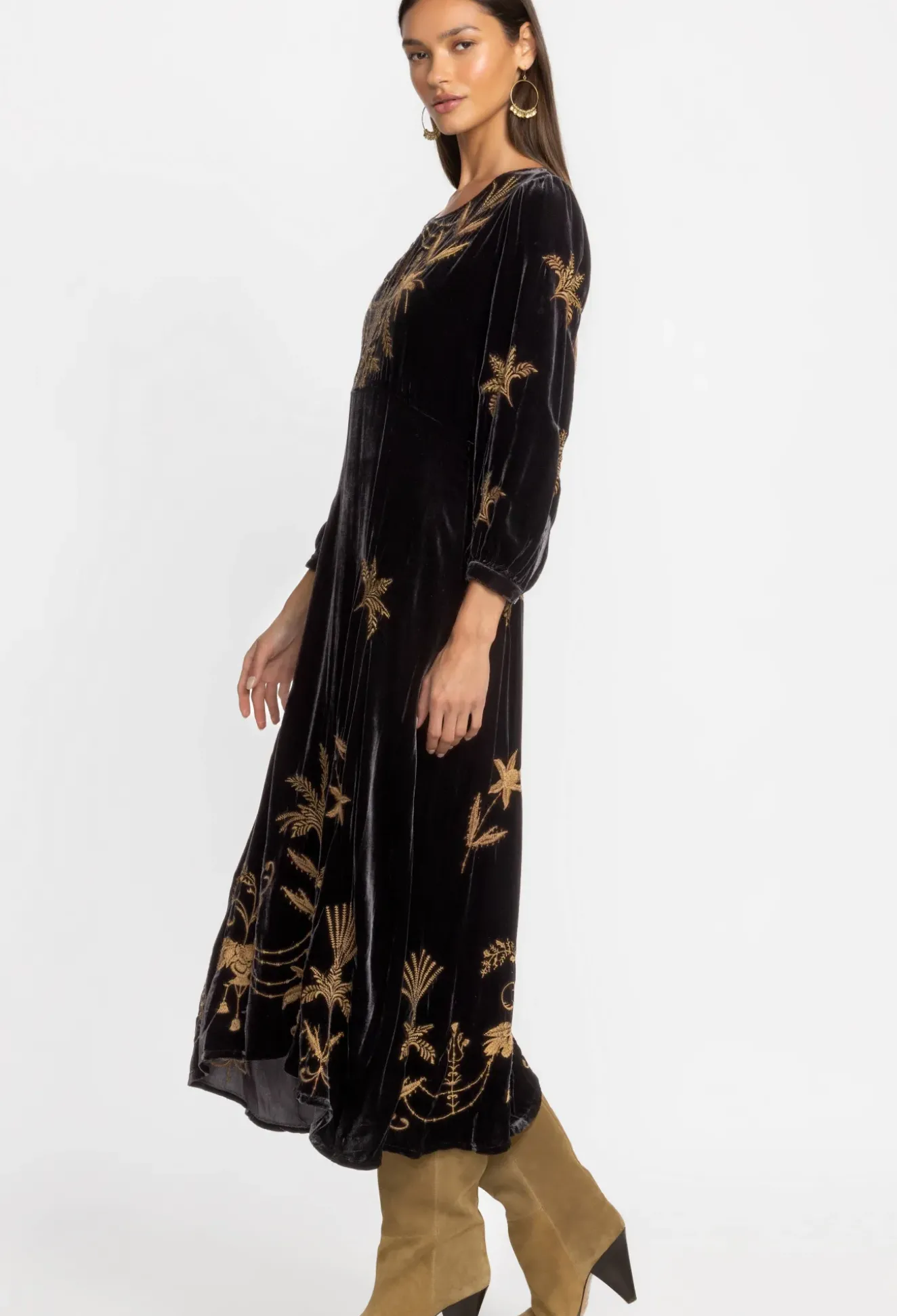 Palmira Velvet Effortless Midi Dress