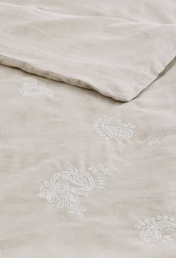 Skyler Eyelet Queen Linen Duvet