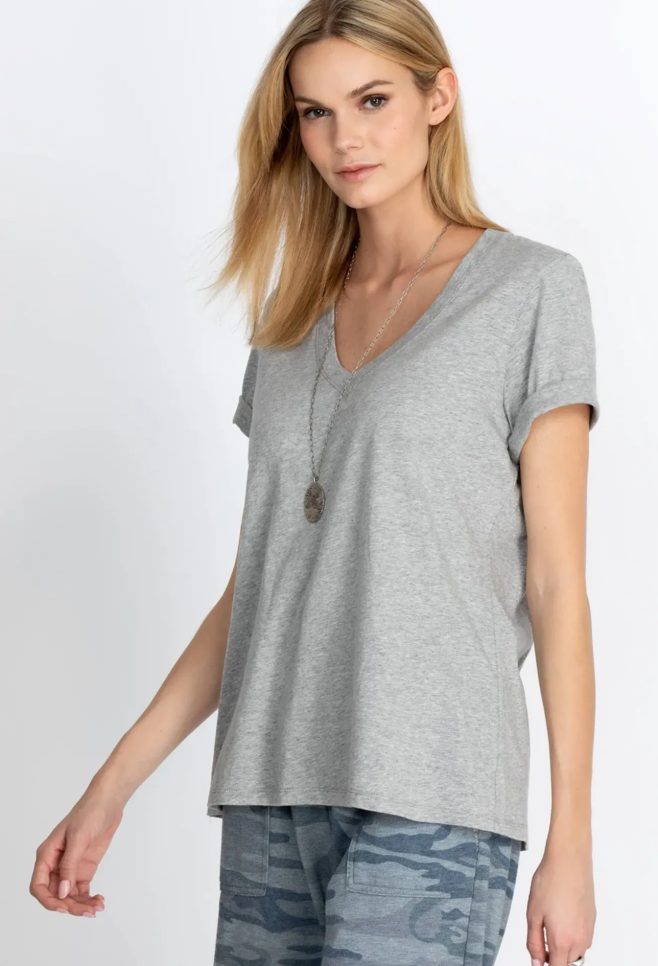 S/S V-Neck Layering Tee