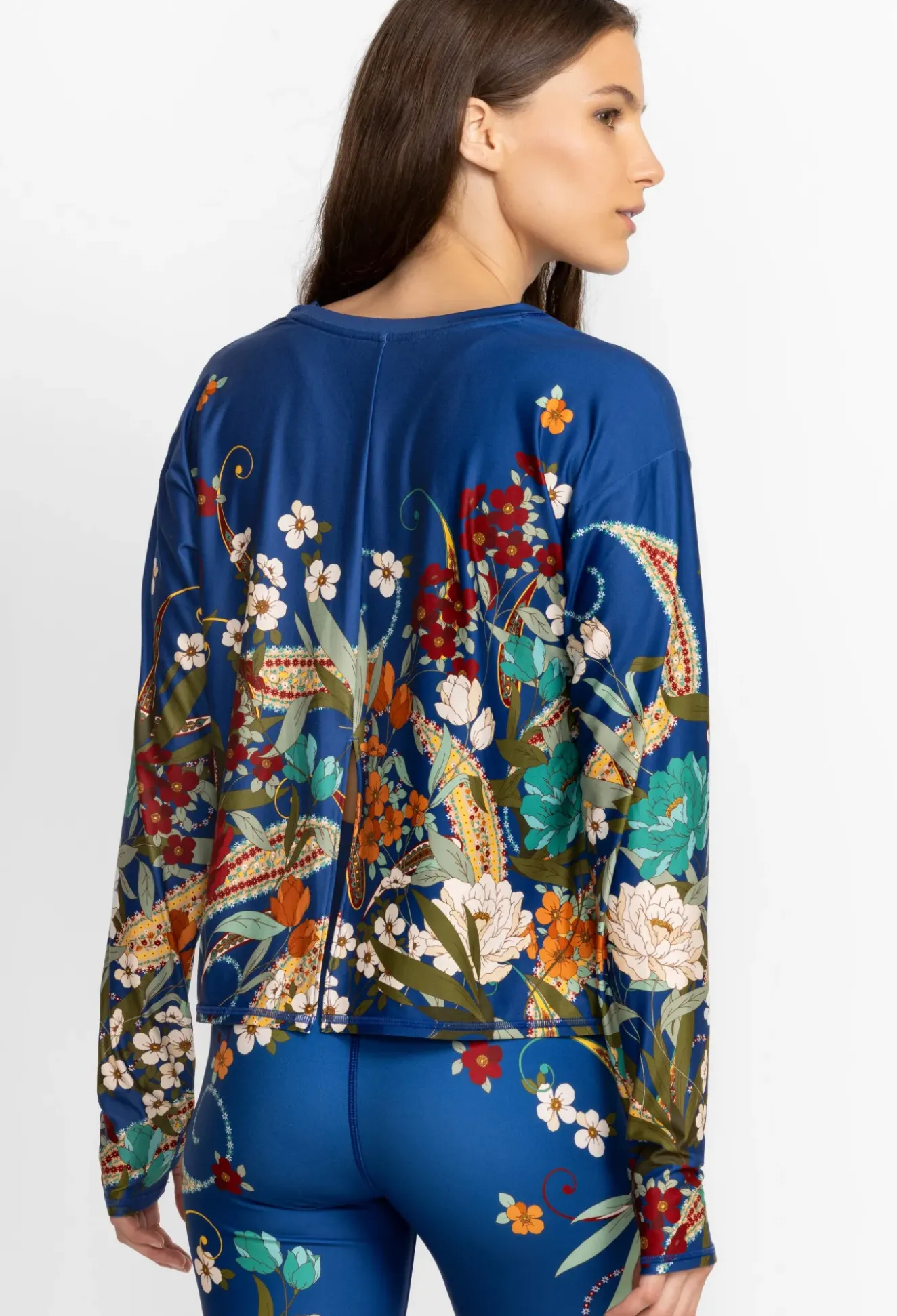 Step Hem Tee W/ Flyaway Back