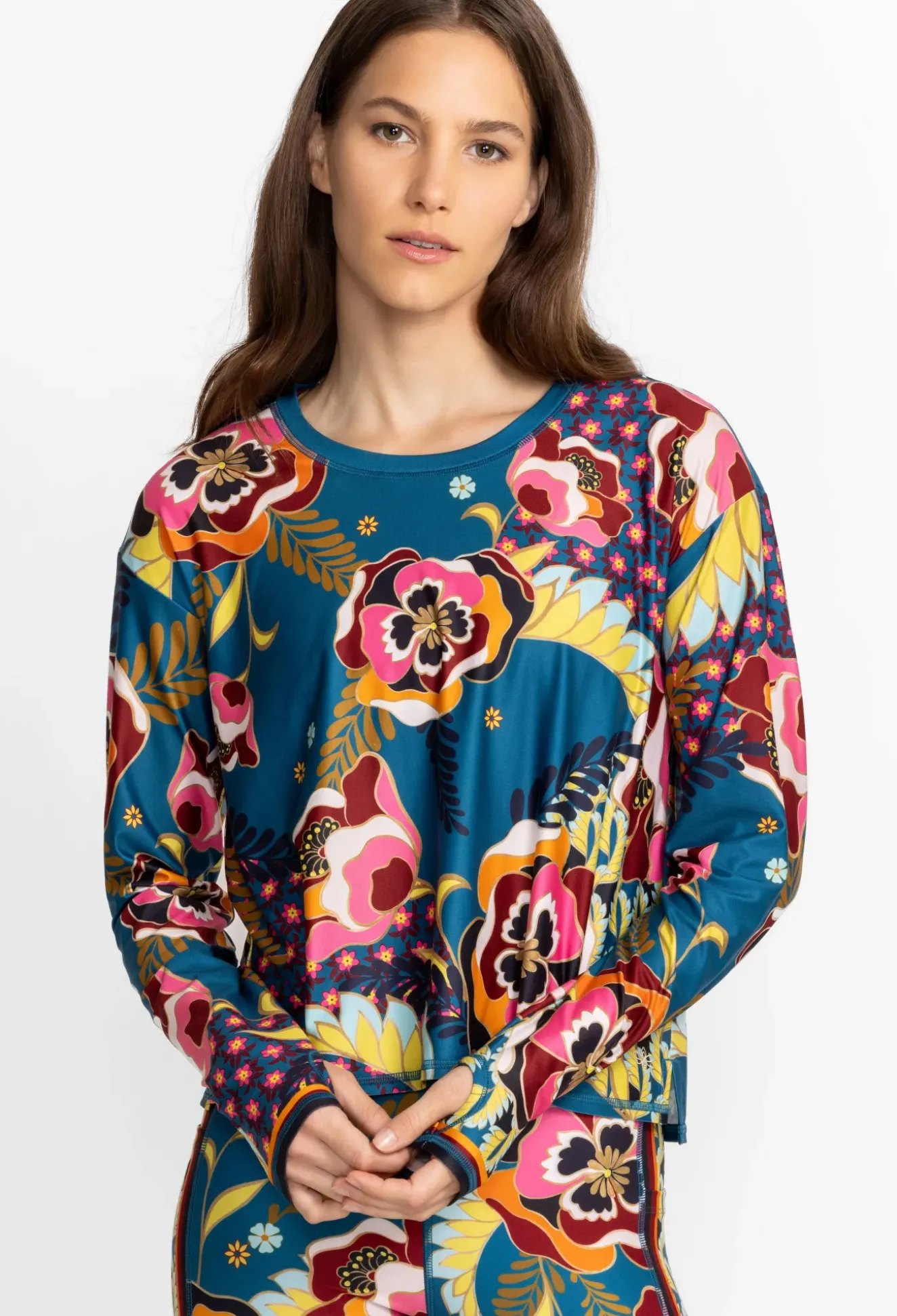 Step Hem Tee W/ Flyaway Back