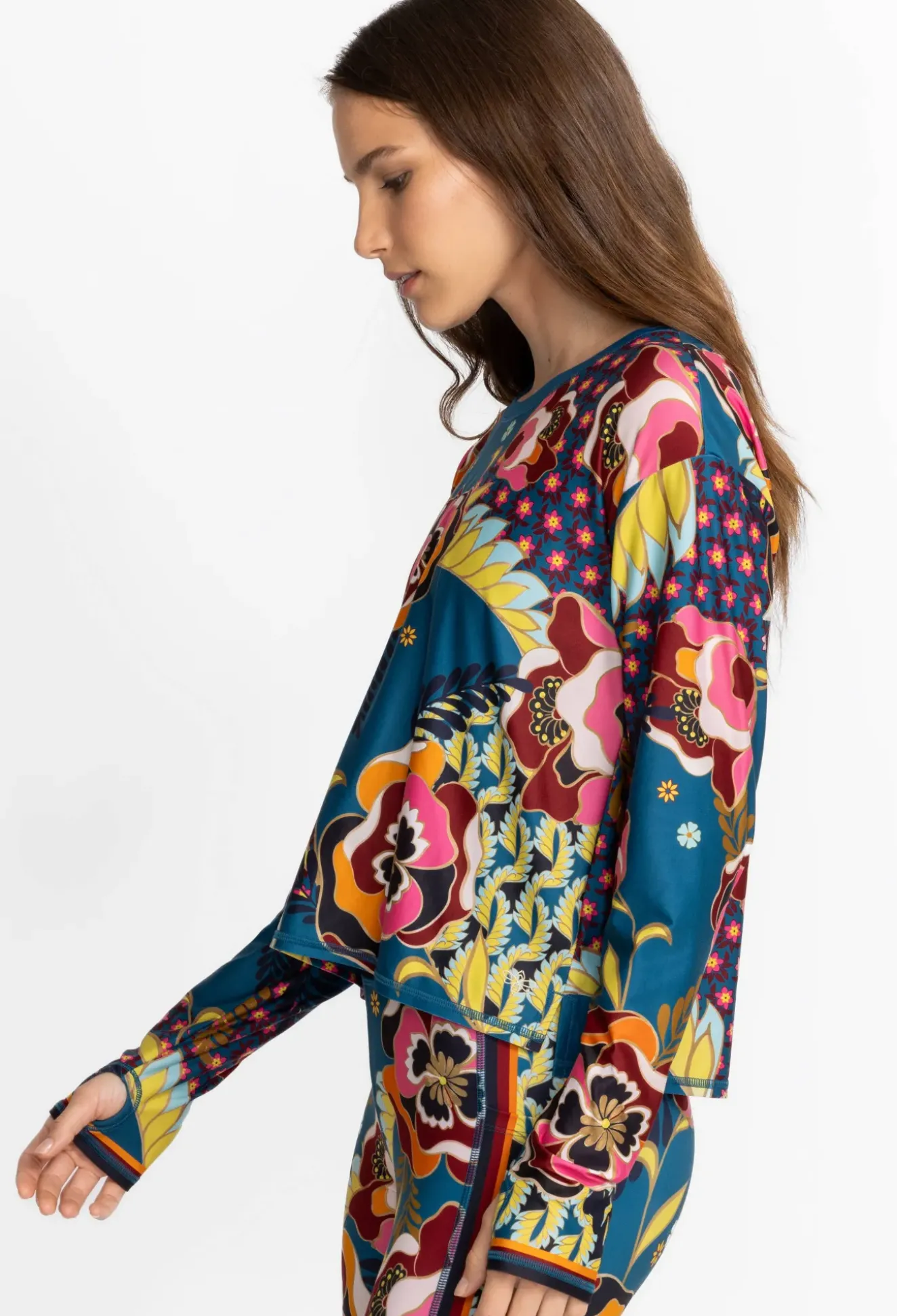 Step Hem Tee W/ Flyaway Back