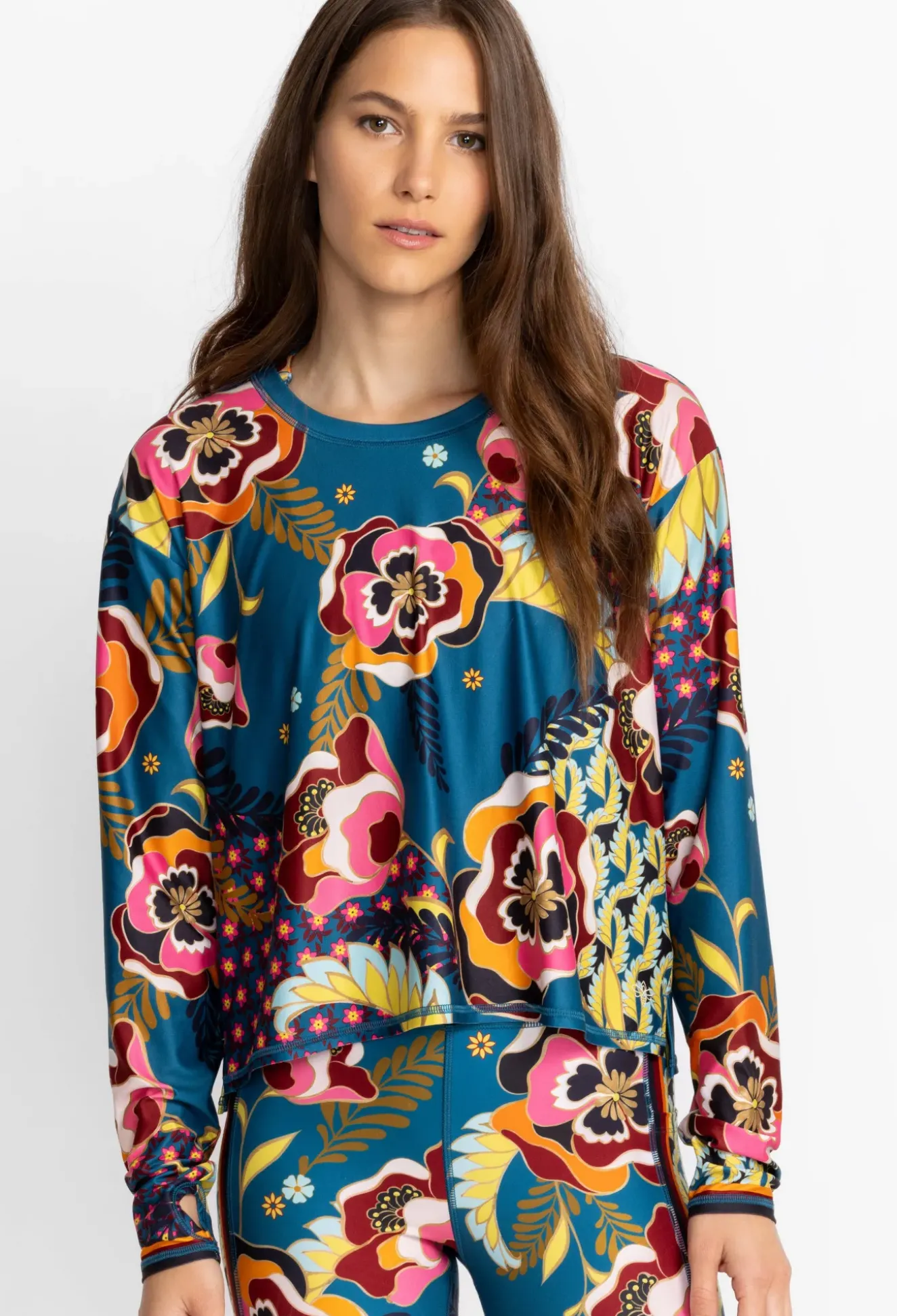 Step Hem Tee W/ Flyaway Back