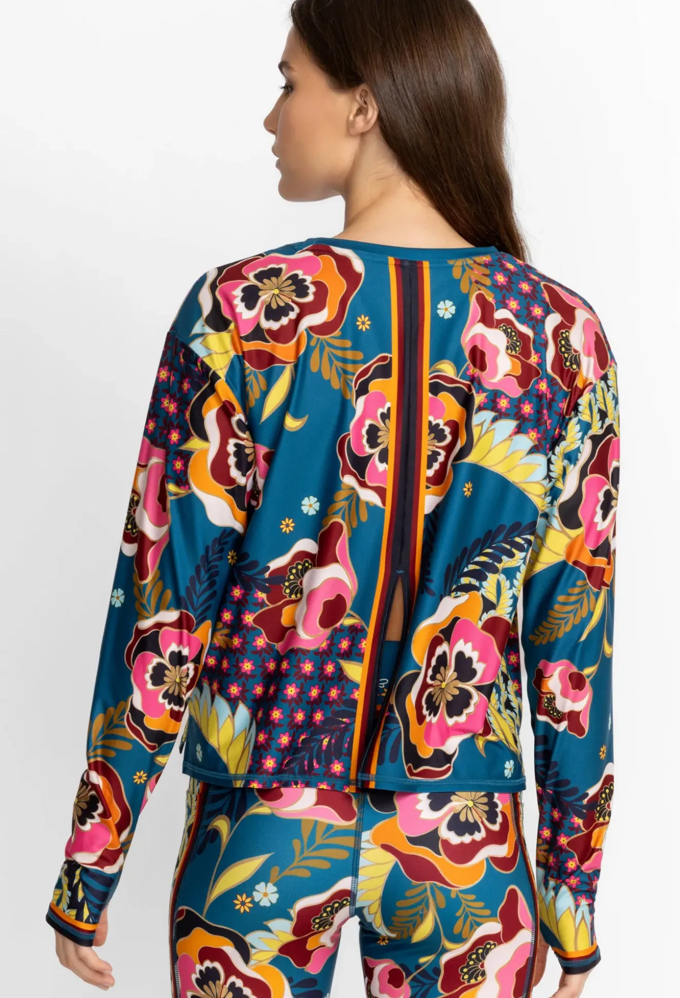 Step Hem Tee W/ Flyaway Back