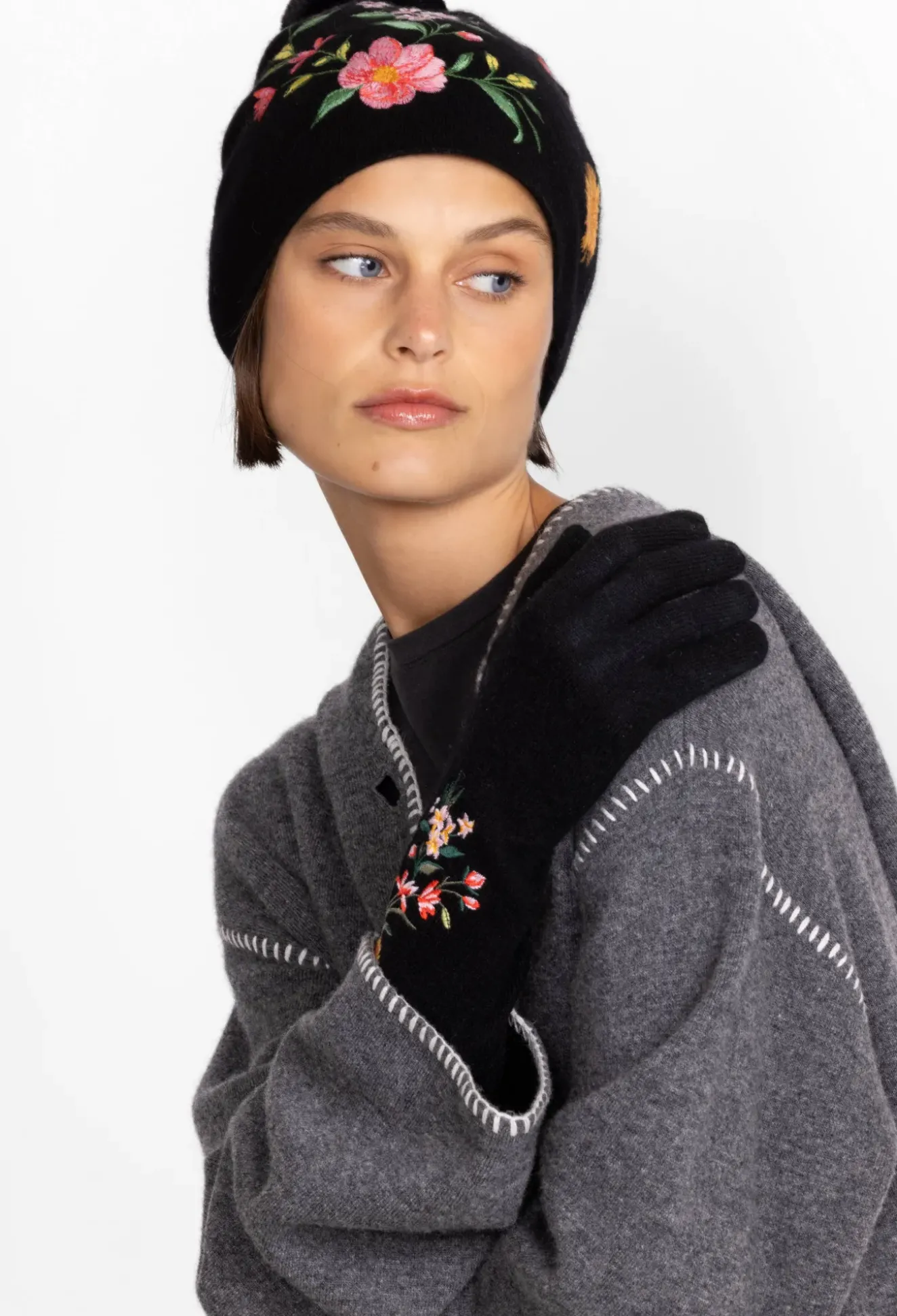 Vista Embroidered Gloves