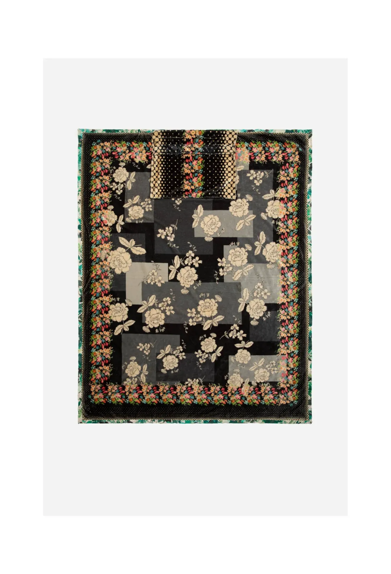 Willa Travel Blanket